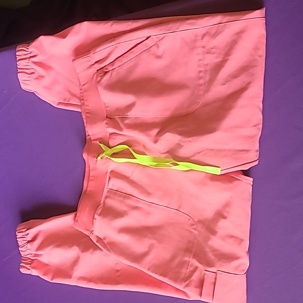 Figs coral jogger bottoms